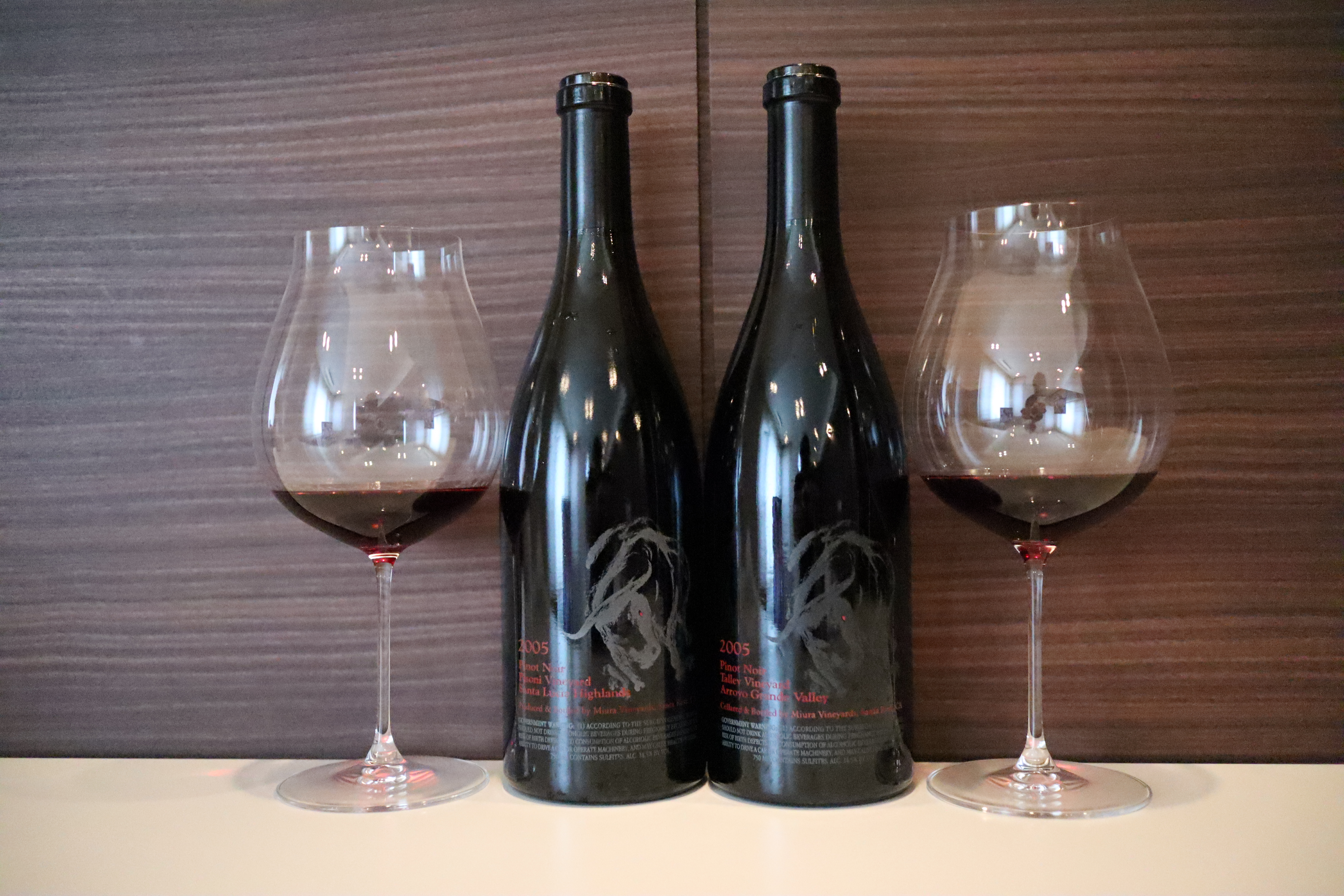 Miura Vineyards Pinot Noir Pisoni Vineyard 2005 vs Talley Vineyard 2005